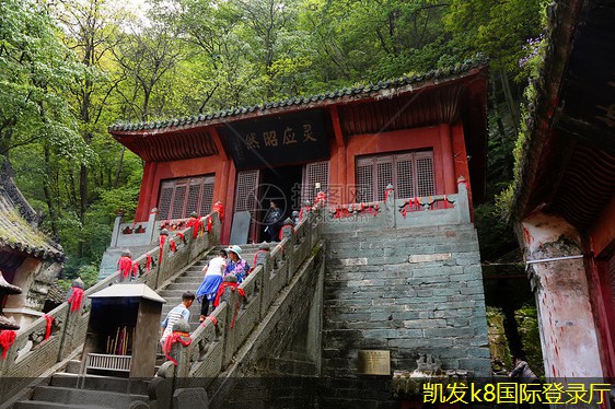 如何利用安防監(jiān)控進(jìn)行風(fēng)險(xiǎn)管理
